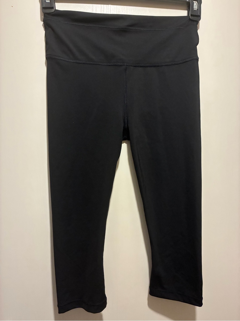 Athleta Black Capri Leggings